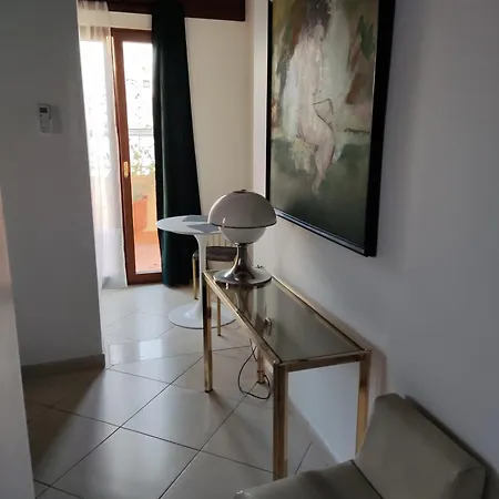 Trani Residence 아파트 *